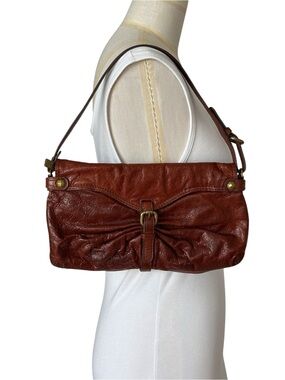 Kooba Women’s Olivia British Tan Glazed Leather‎ Baguette Bag Y2K Shoulder Purse